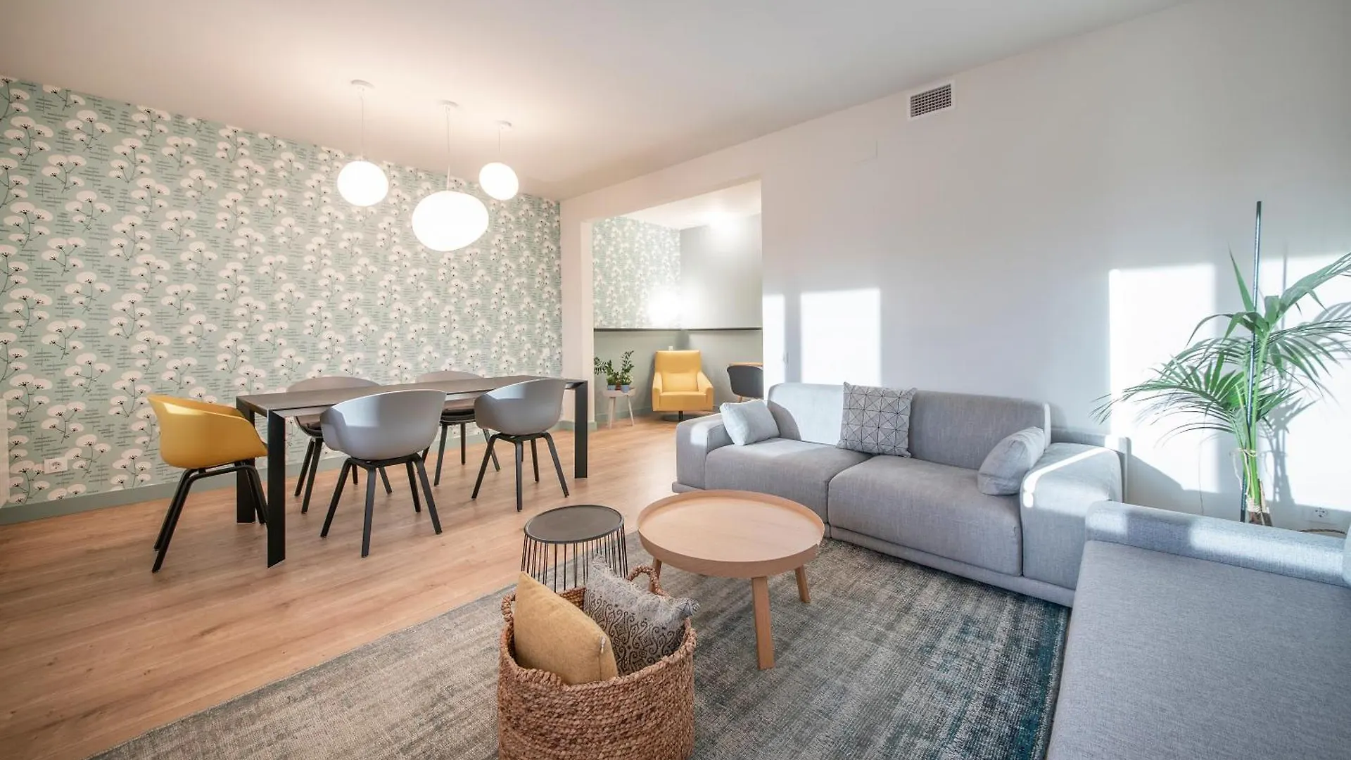 Central One Bedroom Apartment You Stylish Apartments Barcelona